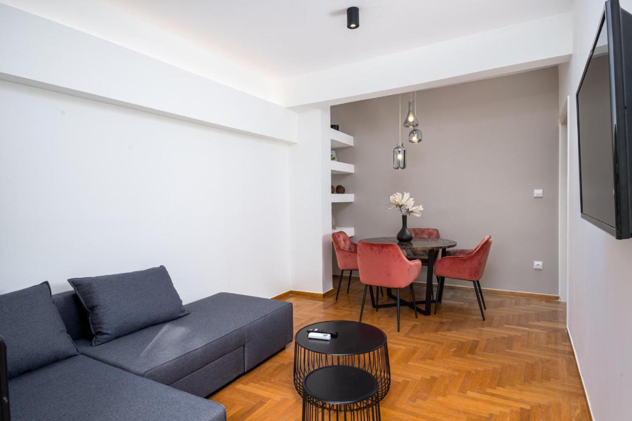 Cozy City Central Flat @ Psila Alonia Square Aigio Bagian luar foto