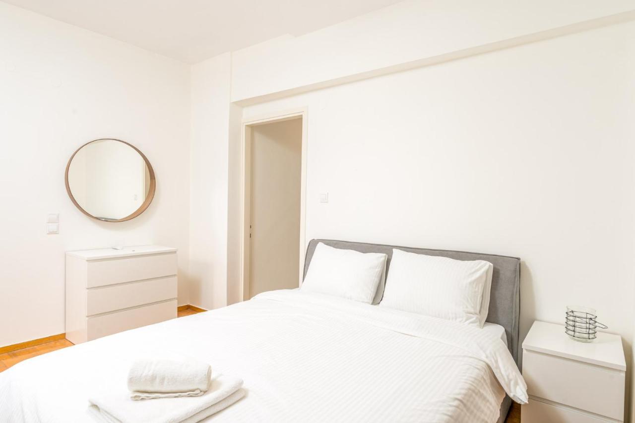 Cozy City Central Flat @ Psila Alonia Square Aigio Bagian luar foto