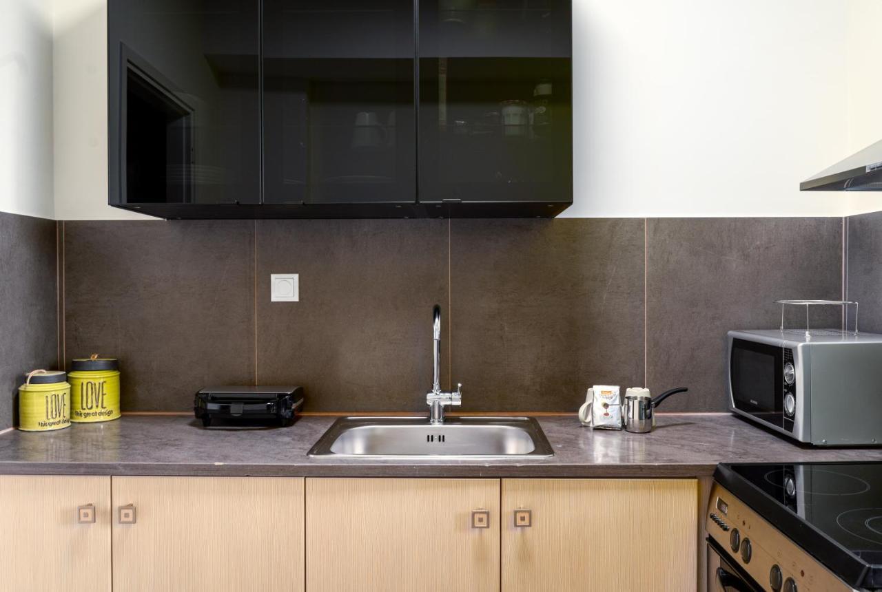 Cozy City Central Flat @ Psila Alonia Square Aigio Bagian luar foto